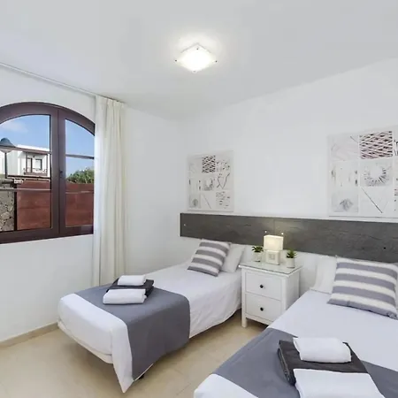 Bella Valen * بلايا بلانكا